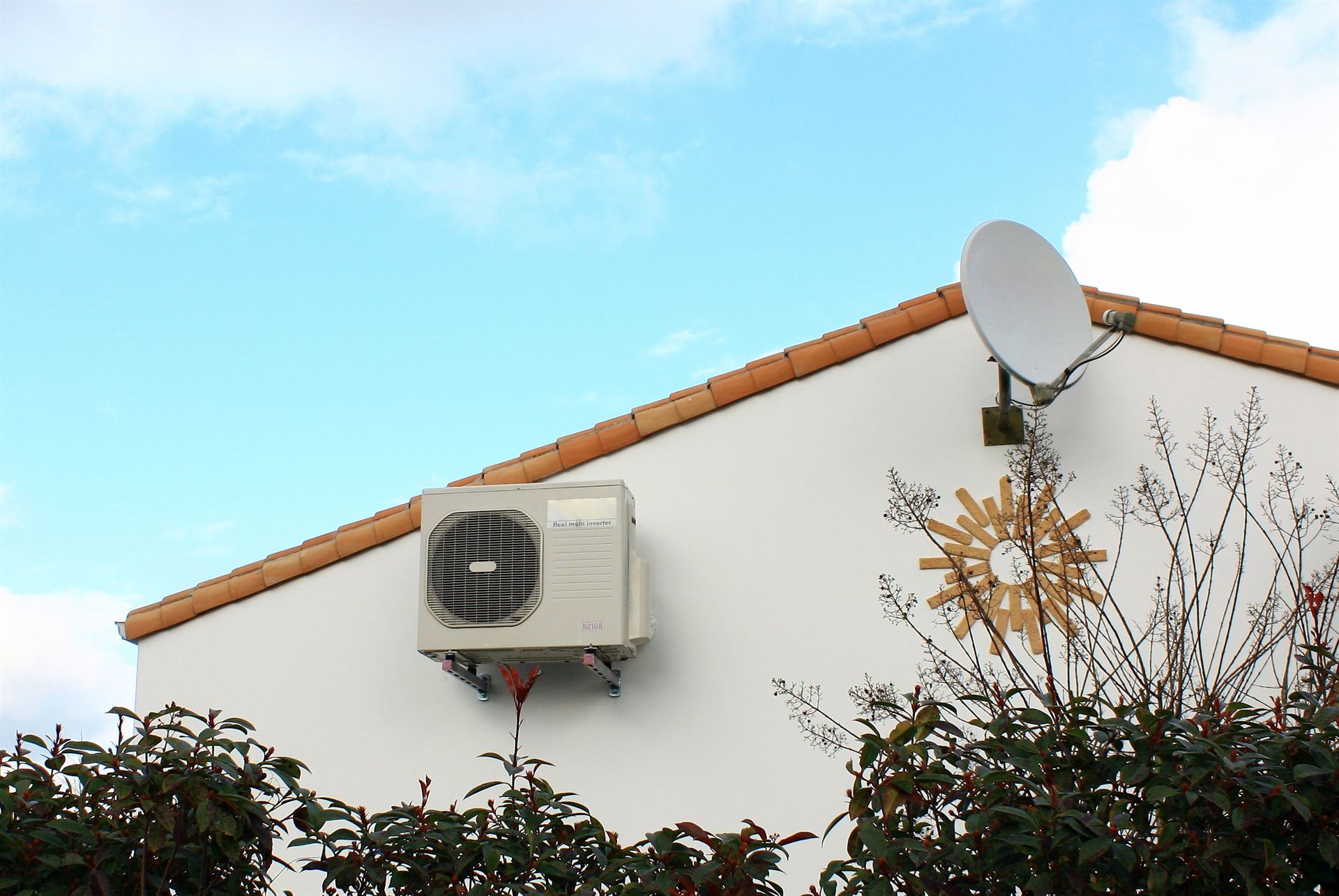 Installation de pompe à chaleur à Remiremont : pourquoi contacter un spécialiste comme Adem Énergie ?